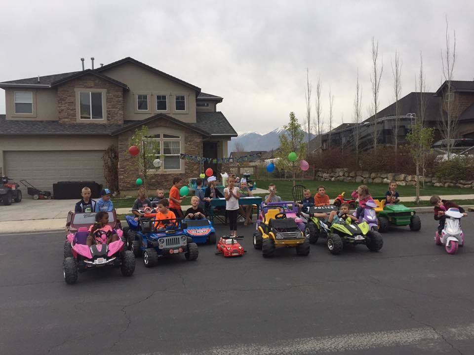 Power Wheels lineup ready for a neighborhood birthday party